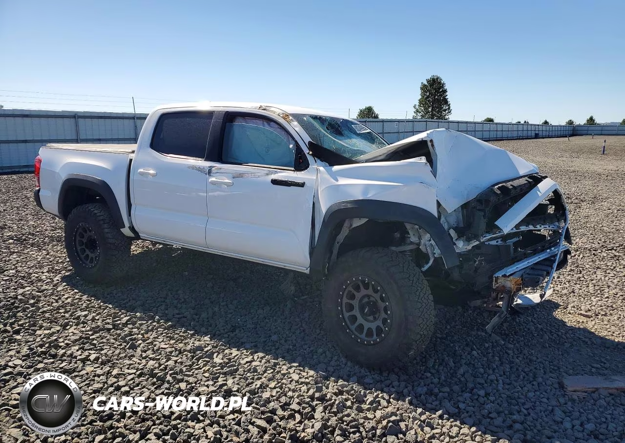 2018 Toyota Tacoma Trd Off-Road VIN:3TMCZ5AN3JM126331 - 4