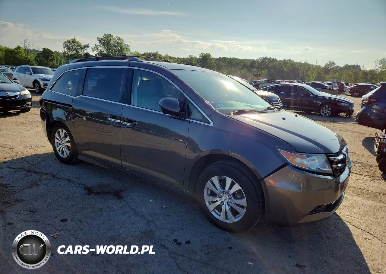2017 Honda Odyssey Se VIN:5FNRL5H31HB001763 - 4
