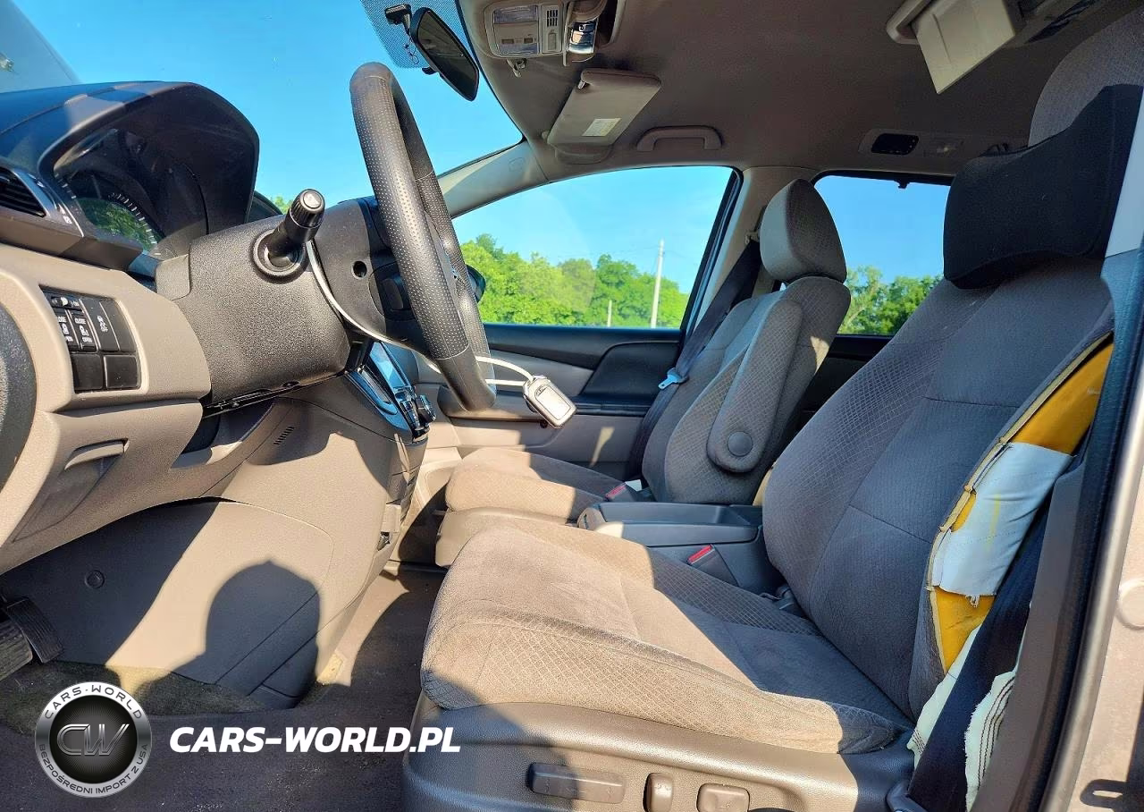 2017 Honda Odyssey Se VIN:5FNRL5H31HB001763 - 7