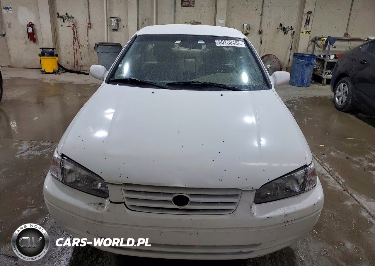 1998 Toyota Camry Xle VIN:4T1BG28K1WU349185 - 5