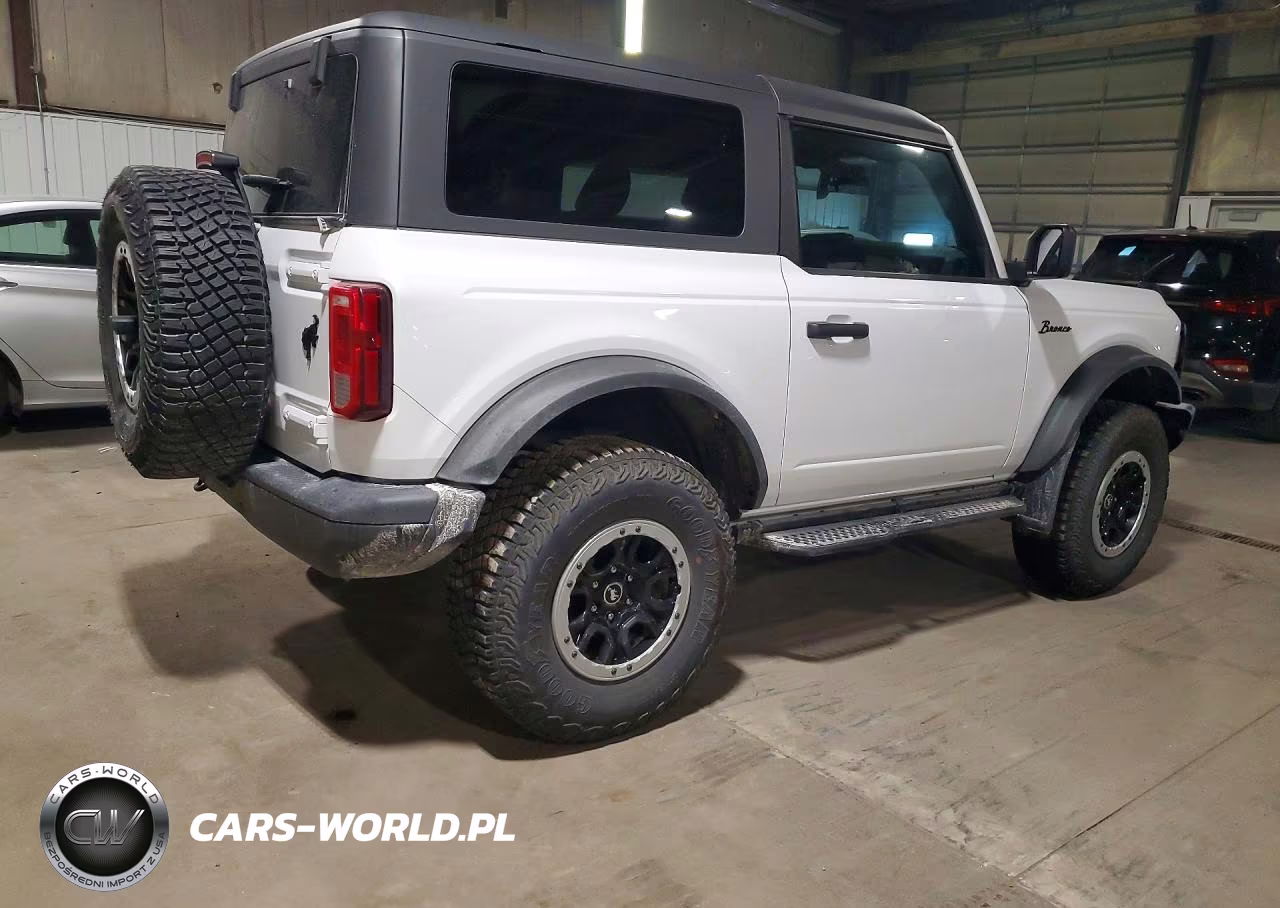2023 Ford Bronco Base VIN:1FMDE5CP1PLB66024 - 3