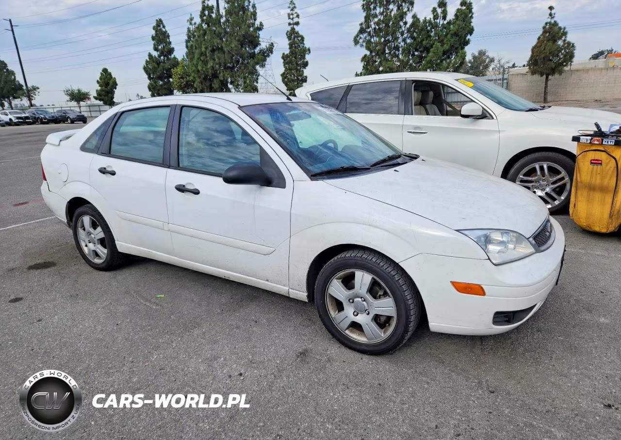 2006 Ford Focus Zx4 VIN:1FAFP34N26W102621 - 4