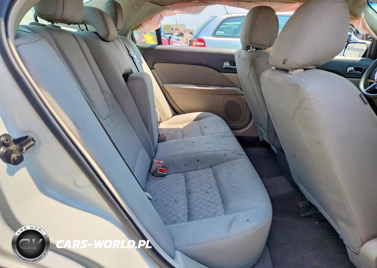 2012 Ford Fusion S VIN:3FAHP0GA6CR310239 - 10