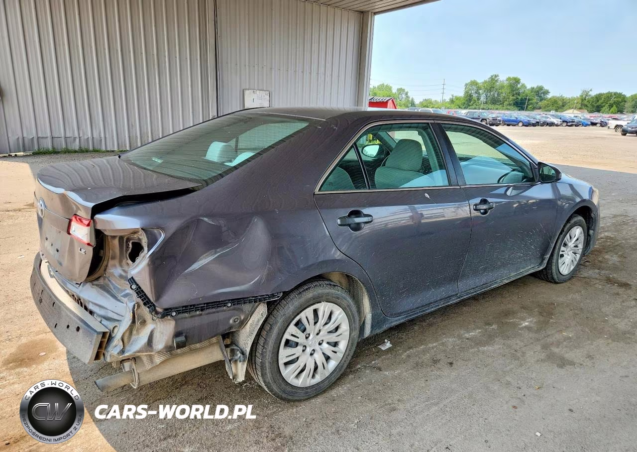 2014 Toyota Camry Le VIN:4T1BF1FK7EU376986 - 3