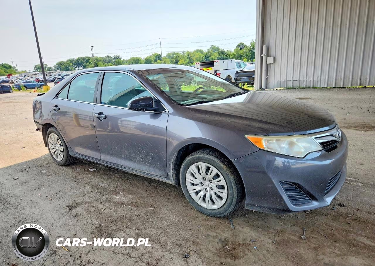 2014 Toyota Camry Le VIN:4T1BF1FK7EU376986 - 4
