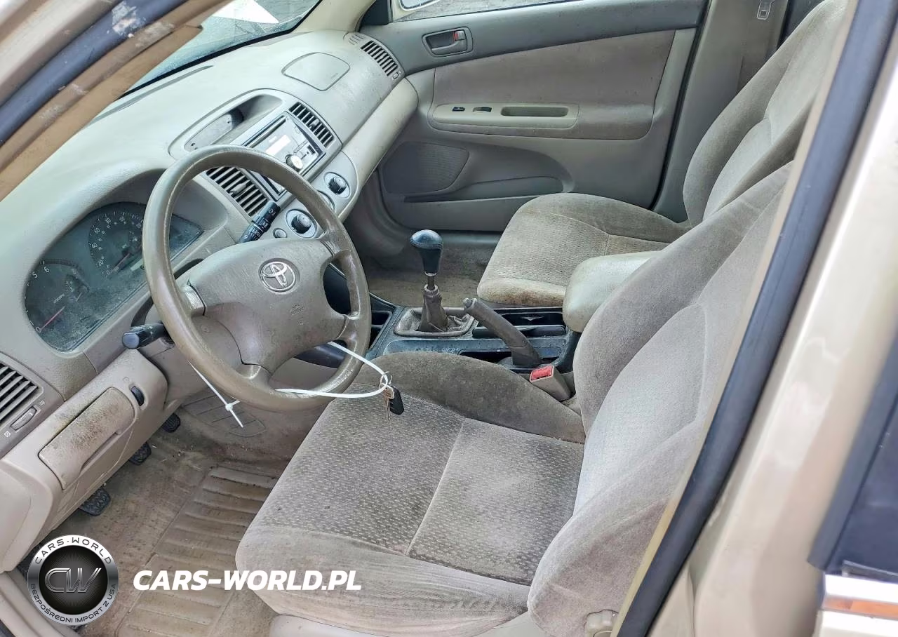 2003 Toyota Camry Le VIN:JTDBE32K030193863 - 7