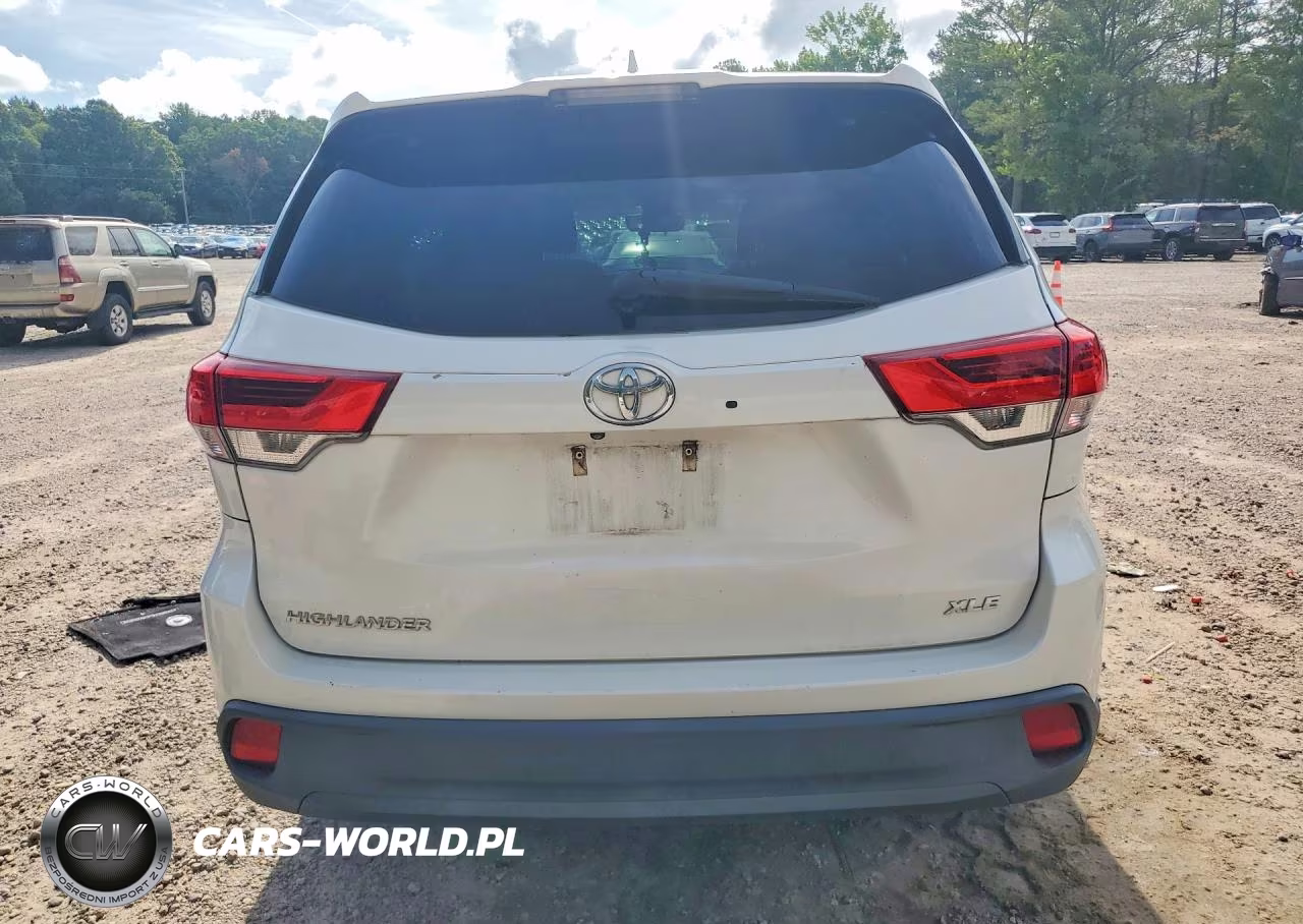 2017 Toyota Highlander Xle VIN:5TDKZRFH3HS510383 - 6