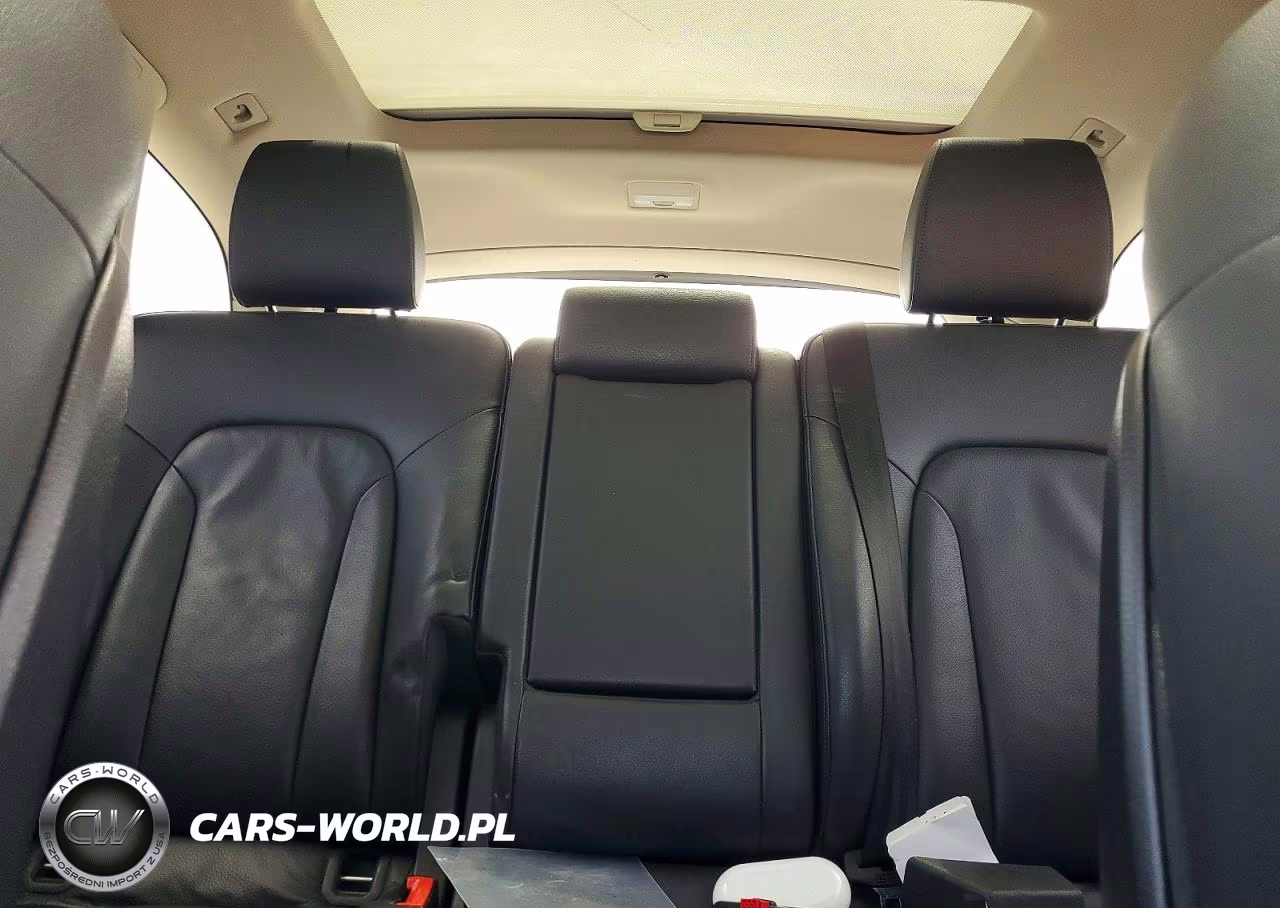 2015 Audi Q7 Premium Plus VIN:WA1LGAFE0FD000917 - 10