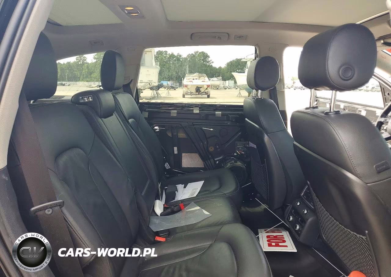 2015 Audi Q7 Premium Plus VIN:WA1LGAFE0FD000917 - 11