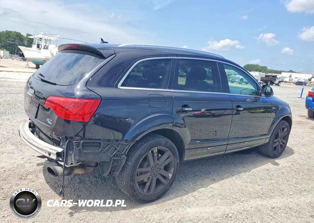 2015 Audi Q7 Premium Plus VIN:WA1LGAFE0FD000917 - 3
