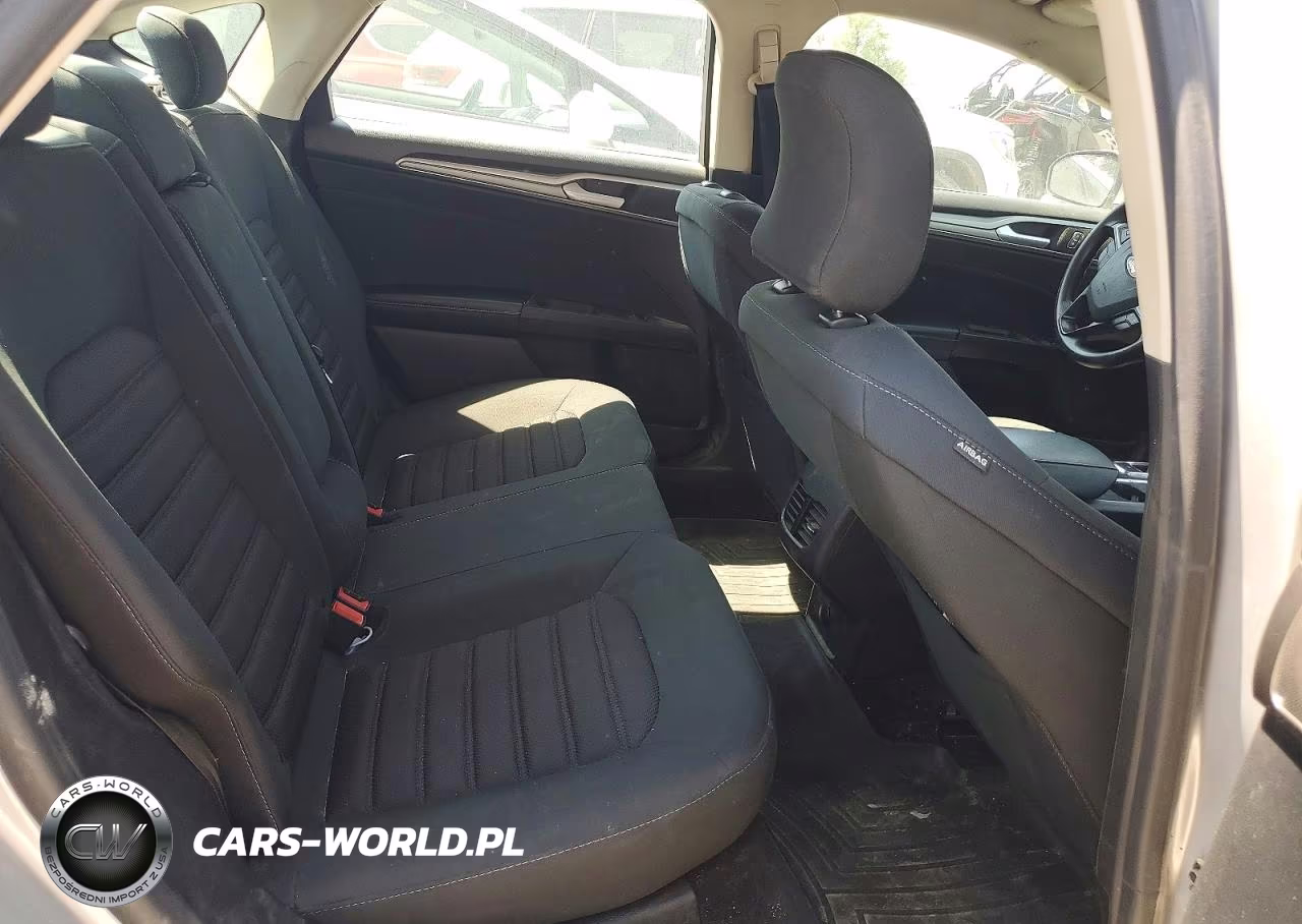2019 Ford Fusion Se VIN:3FA6P0HD4KR168648 - 10