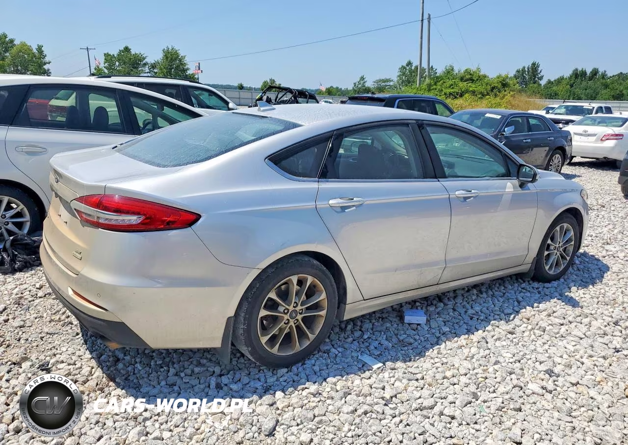 2019 Ford Fusion Se VIN:3FA6P0HD4KR168648 - 3