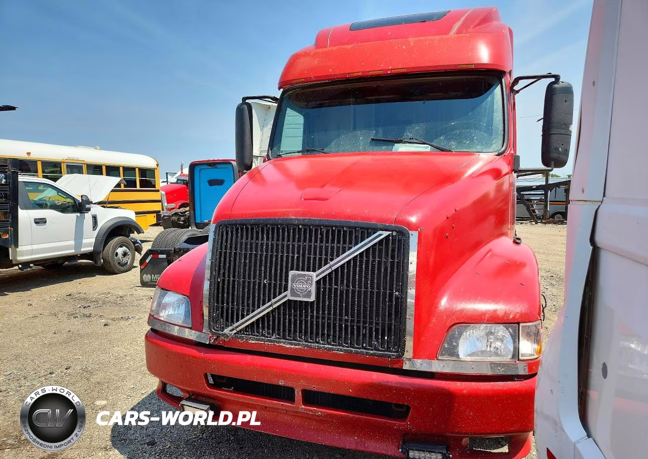 2000 Volvo Vnl Semi Truck