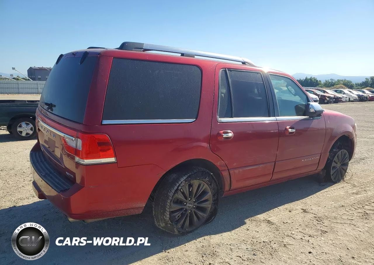 2015 Lincoln Navigator VIN:5LMJJ2JT8FEJ13690 - 3