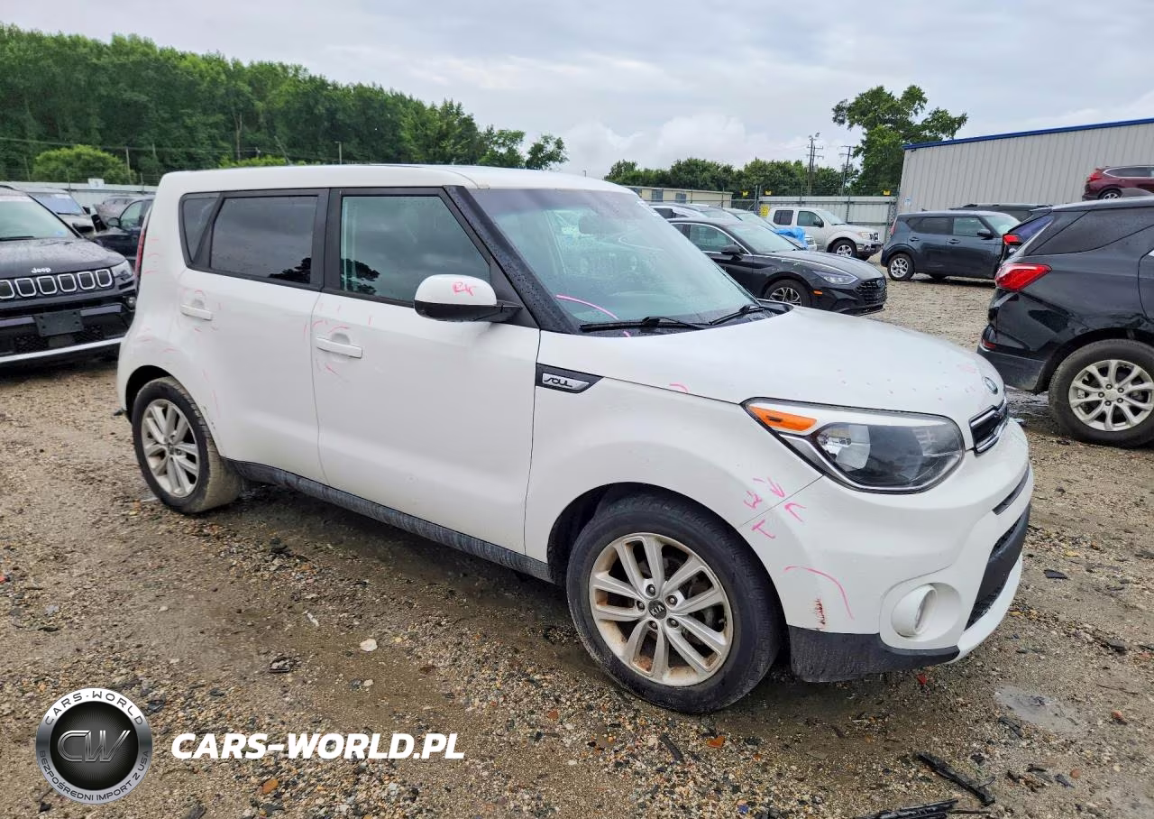 2017 Kia Soul + VIN:KNDJP3A55H7417807 - 4
