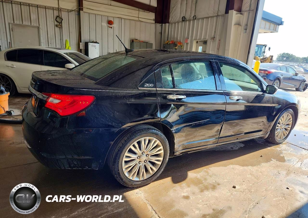 2011 Chrysler 200 Limited VIN:1C3BC2FGXBN618565 - 3