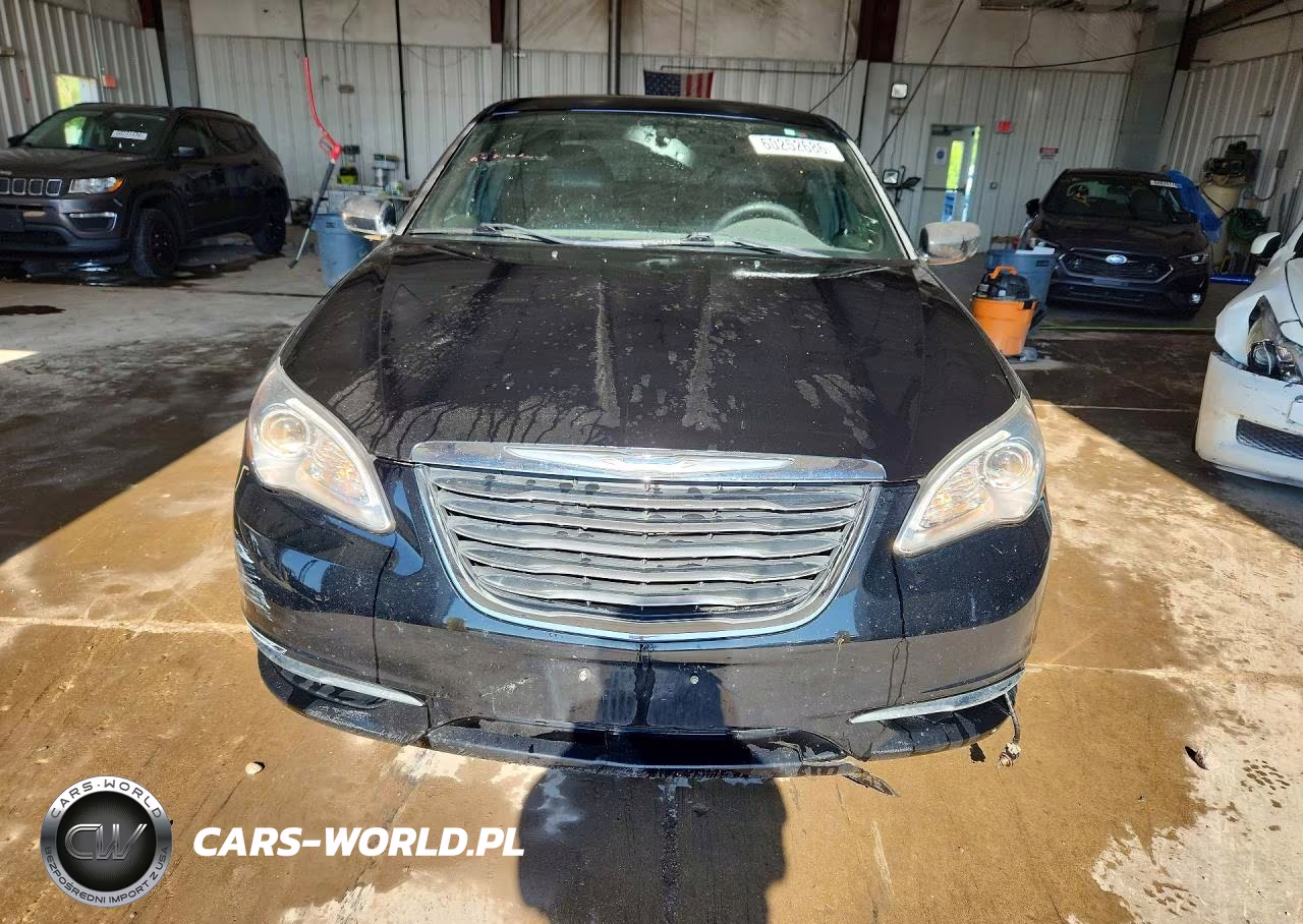 2011 Chrysler 200 Limited VIN:1C3BC2FGXBN618565 - 5
