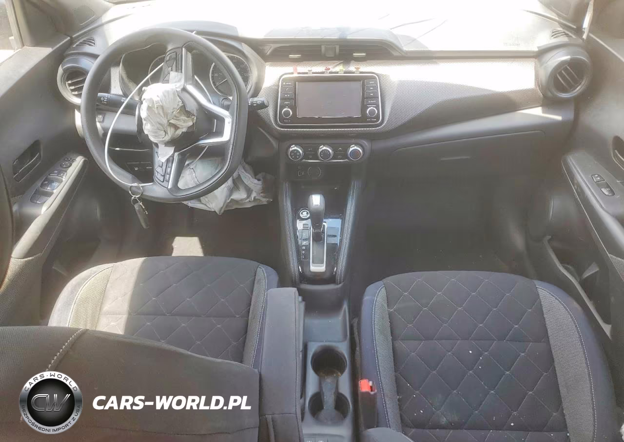 2018 Nissan Kicks S VIN:3N1CP5CU7JL510759 - 8