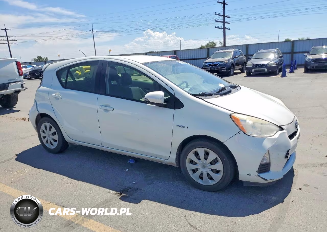 2012 Toyota Prius C Two VIN:JTDKDTB32C1502254 - 4