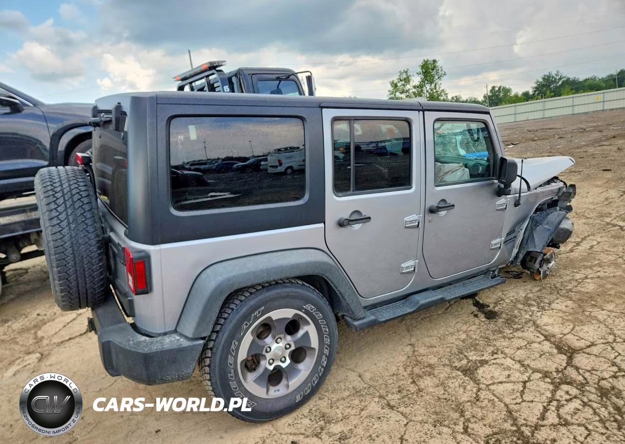 2014 Jeep Wrangler Unlimited Sport VIN:1C4BJWDG0EL250151 - 3