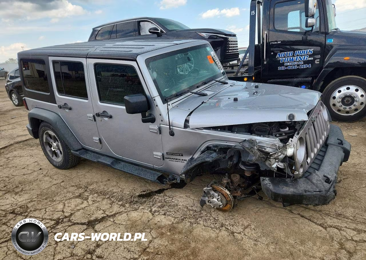 2014 Jeep Wrangler Unlimited Sport VIN:1C4BJWDG0EL250151 - 4