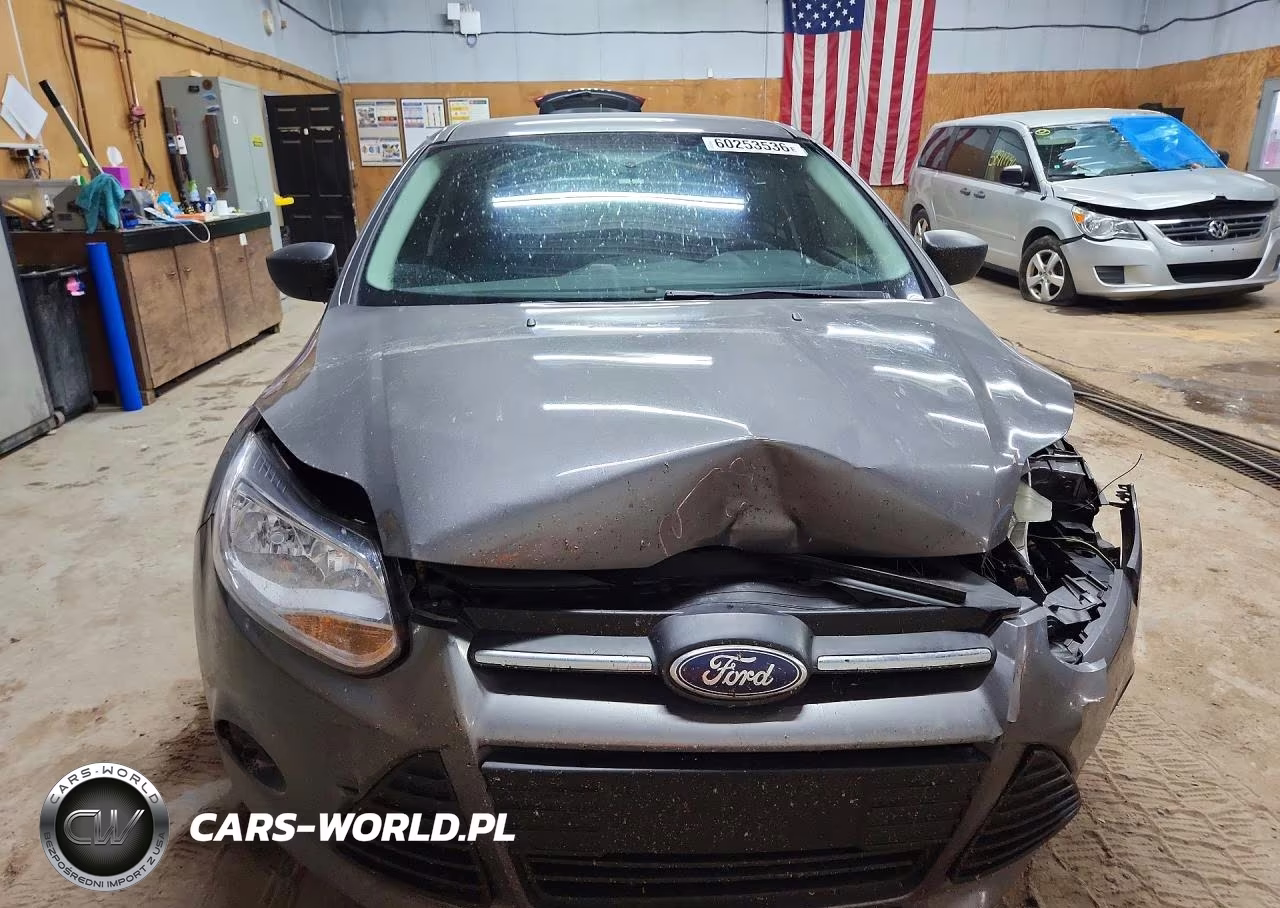 2013 Ford Focus S VIN:1FADP3E26DL317705 - 5