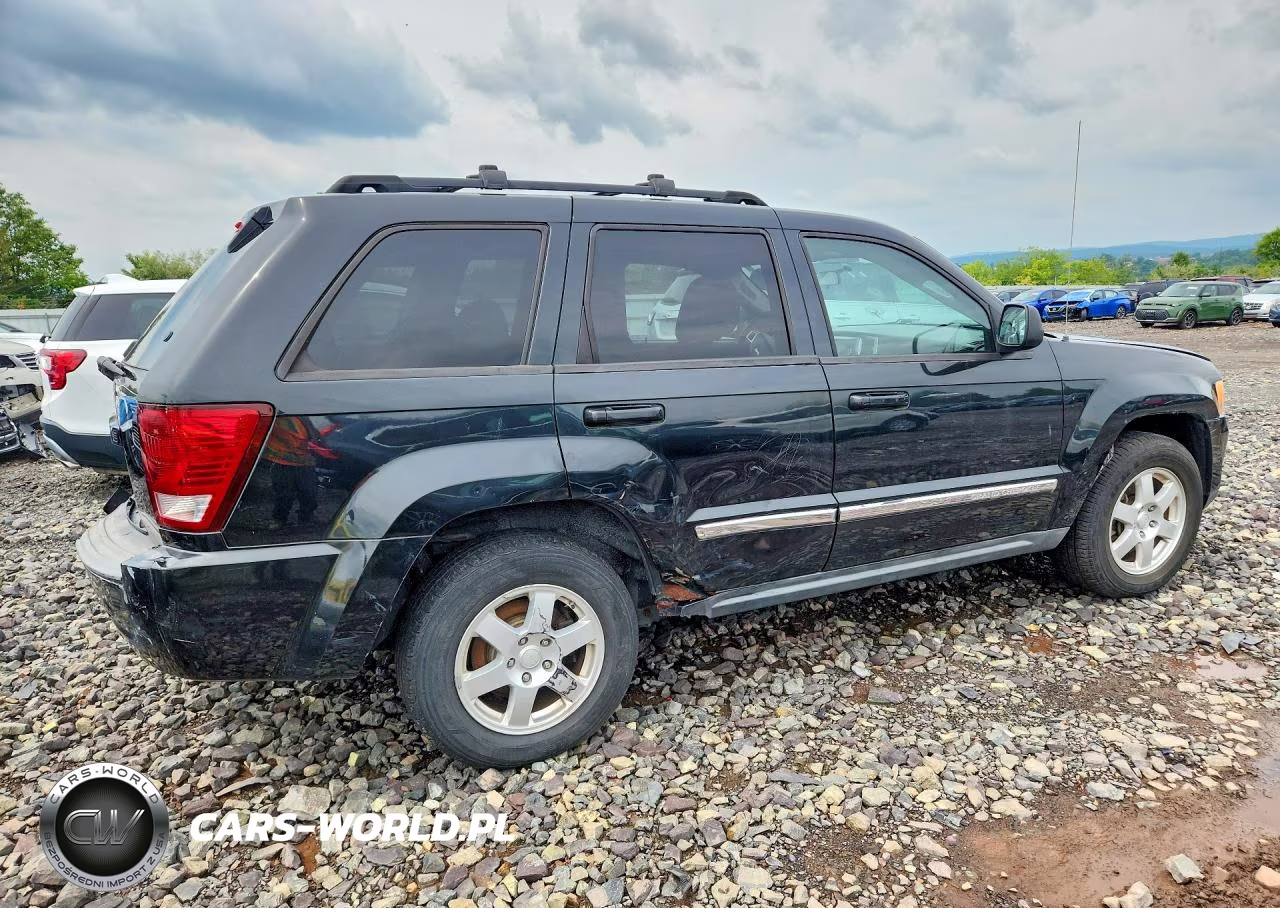 2010 Jeep Grand Cherokee Laredo VIN:1J4PR4GK0AC125156 - 3