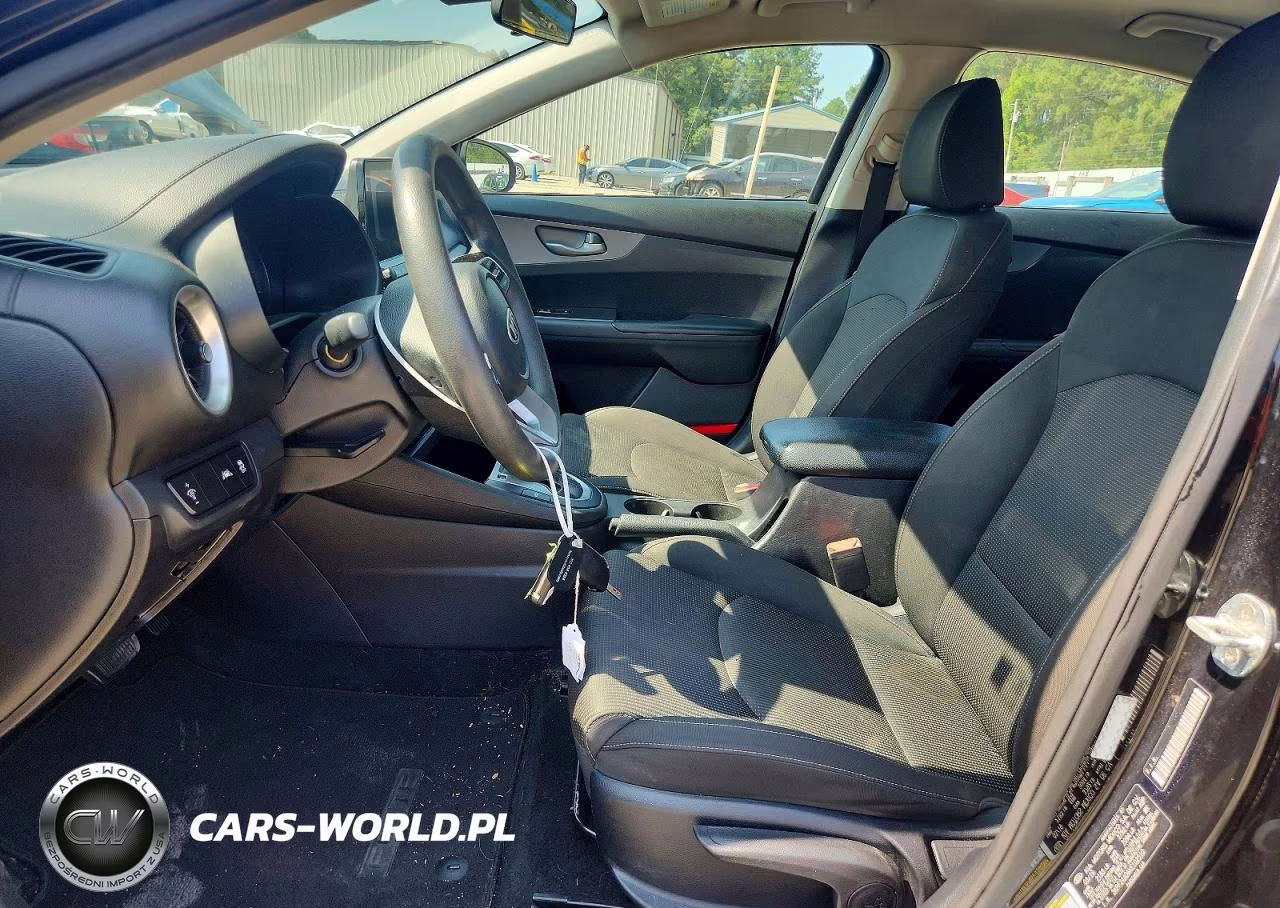 2019 Kia Forte Lxs VIN:3KPF24AD6KE102510 - 7