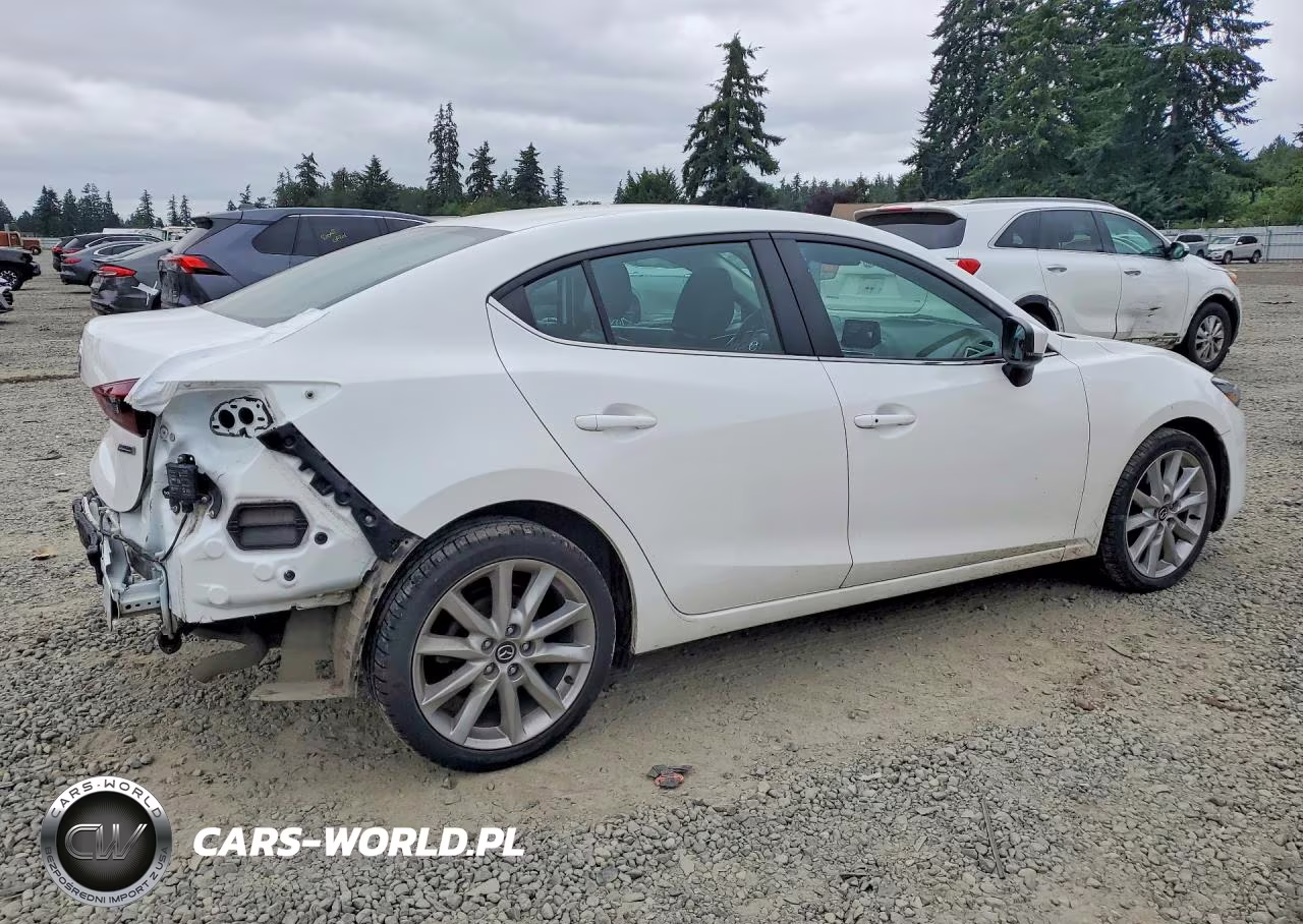 2017 Mazda 3 Touring VIN:3MZBN1V78HM104697 - 3