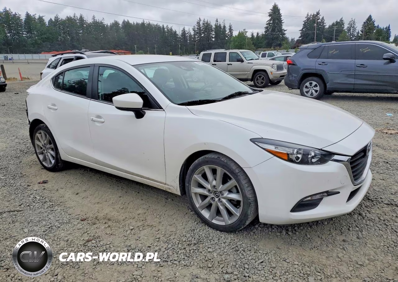 2017 Mazda 3 Touring VIN:3MZBN1V78HM104697 - 4