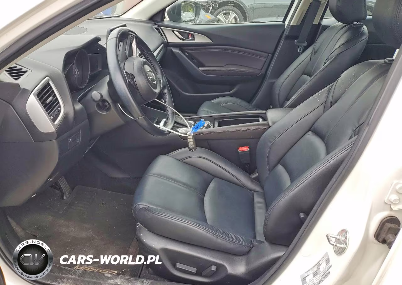 2017 Mazda 3 Touring VIN:3MZBN1V78HM104697 - 7