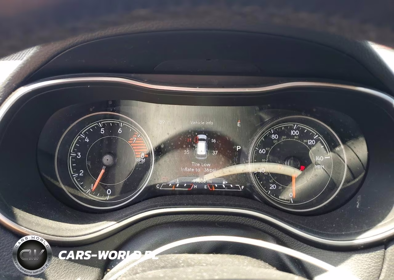 2019 Jeep Cherokee Trailhawk VIN:1C4PJMBX5KD409300 - 9