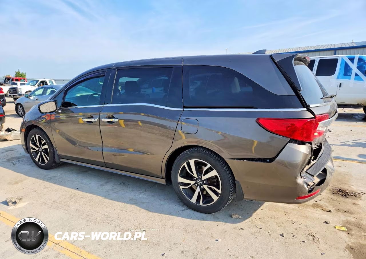 2018 Honda Odyssey Elite VIN:5FNRL6H90JB054504 - 2