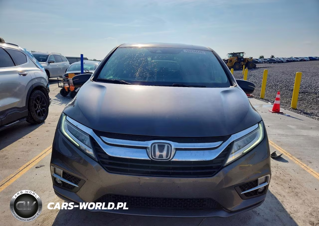 2018 Honda Odyssey Elite VIN:5FNRL6H90JB054504 - 5