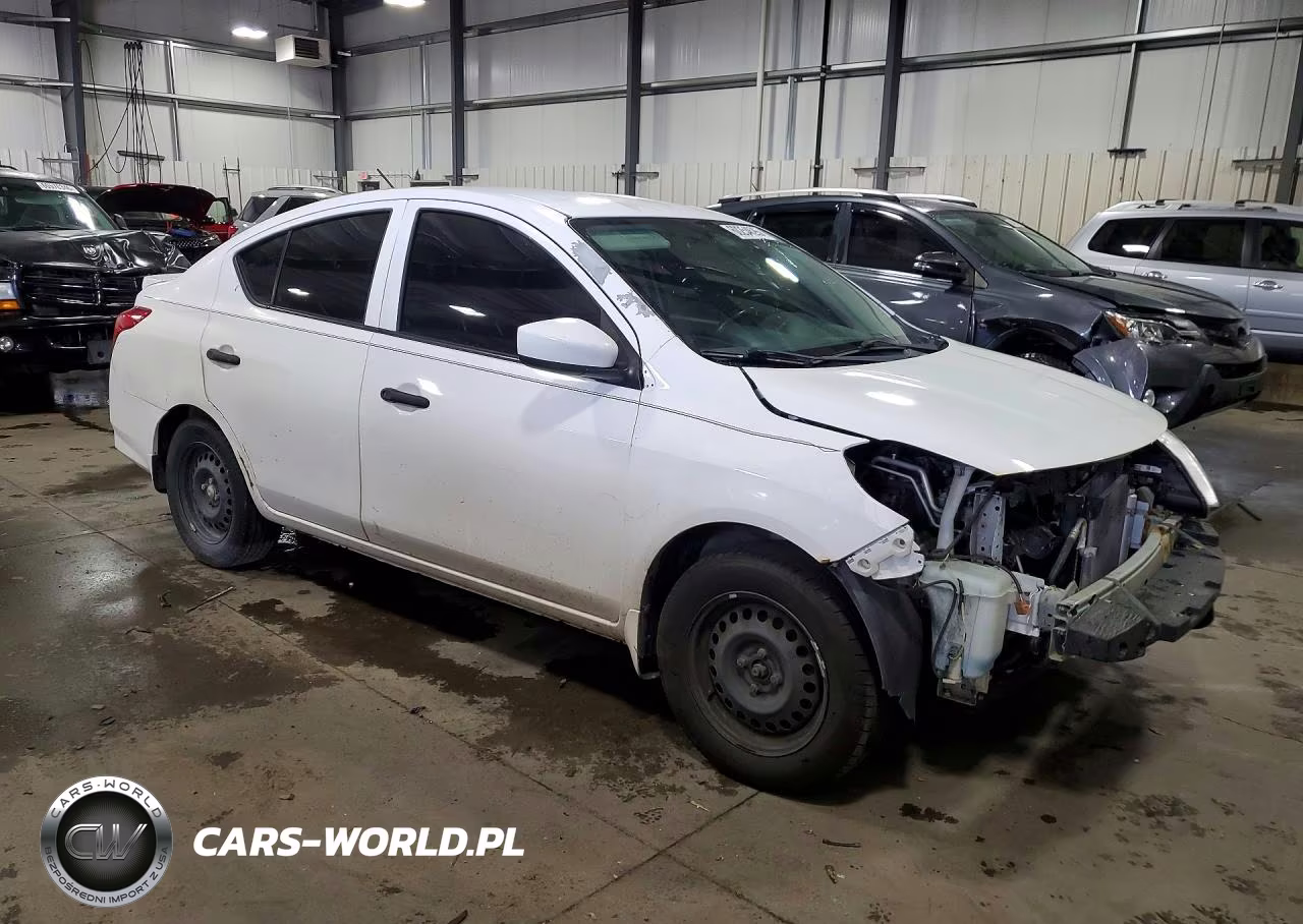2018 Nissan Versa S Plus VIN:3N1CN7AP2JL885439 - 4