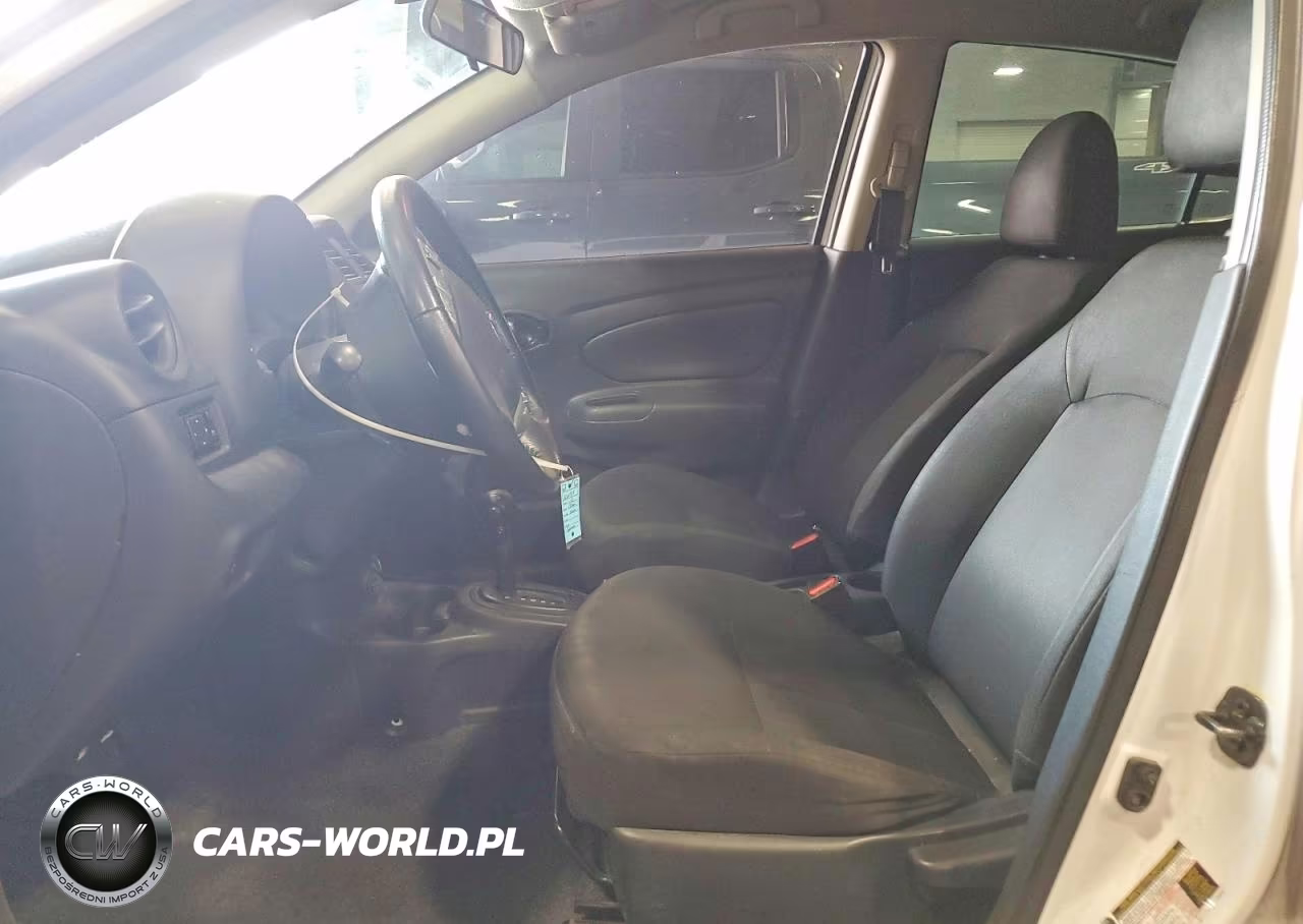 2018 Nissan Versa S Plus VIN:3N1CN7AP2JL885439 - 7