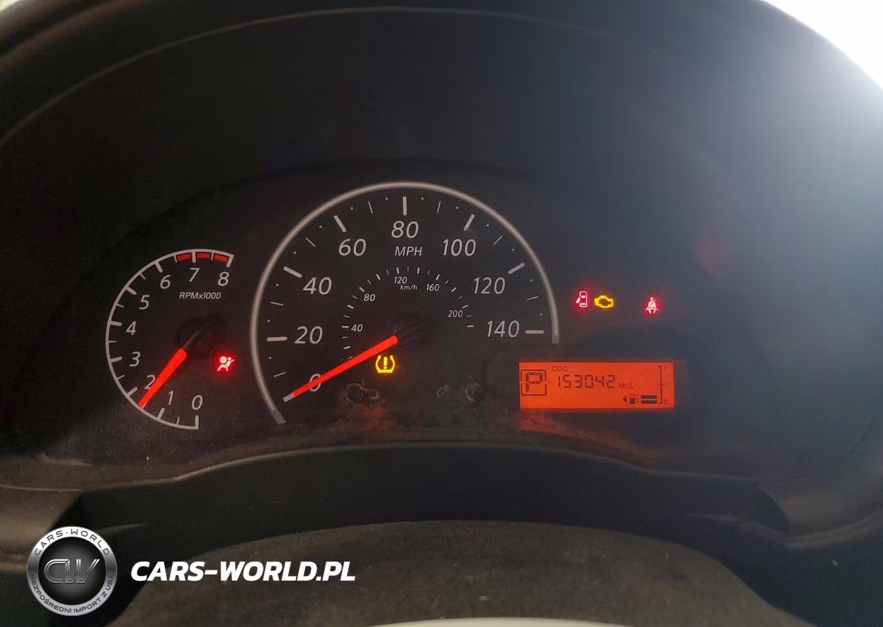 2018 Nissan Versa S Plus VIN:3N1CN7AP2JL885439 - 9