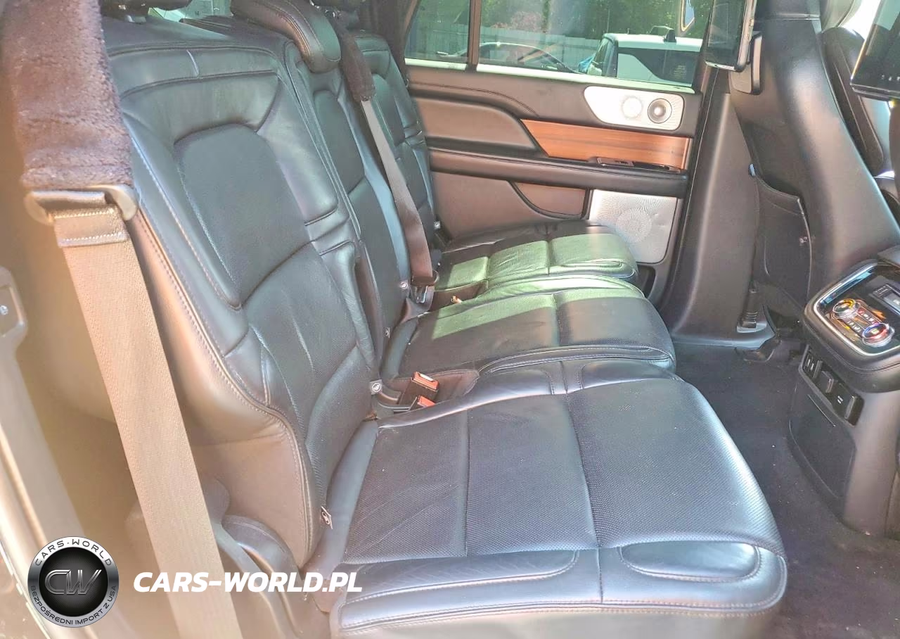 2019 Lincoln Navigator Reserve VIN:5LMJJ2LT1KEL01054 - 10