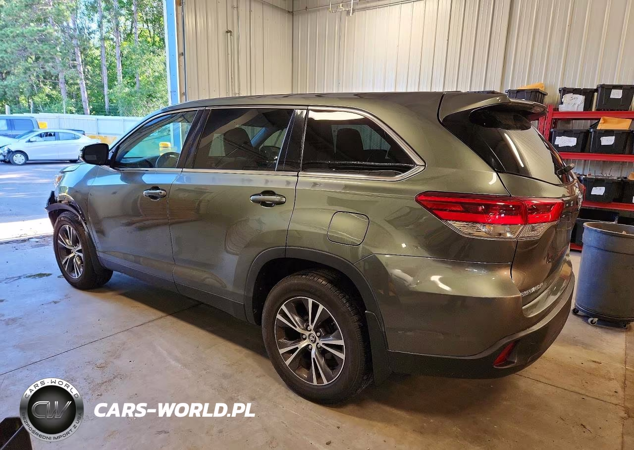 2019 Toyota Highlander Le VIN:5TDBZRFH6KS991849 - 2