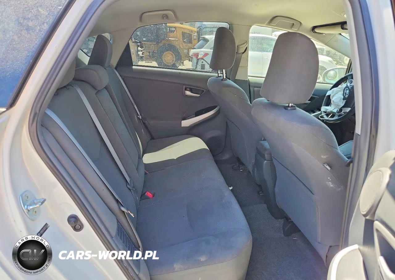 2011 Toyota Prius Three VIN:JTDKN3DU2B0252070 - 10