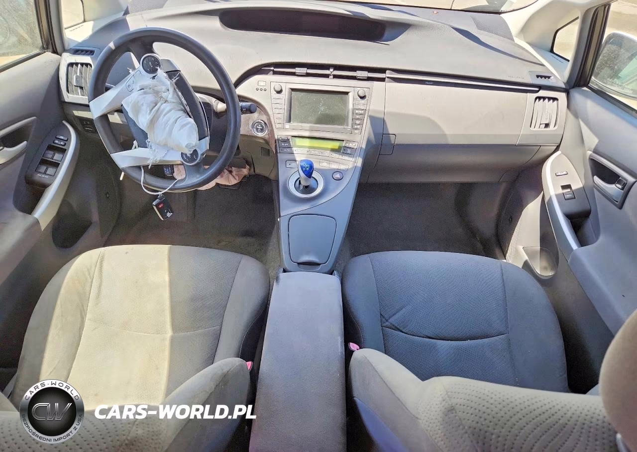 2011 Toyota Prius Three VIN:JTDKN3DU2B0252070 - 8