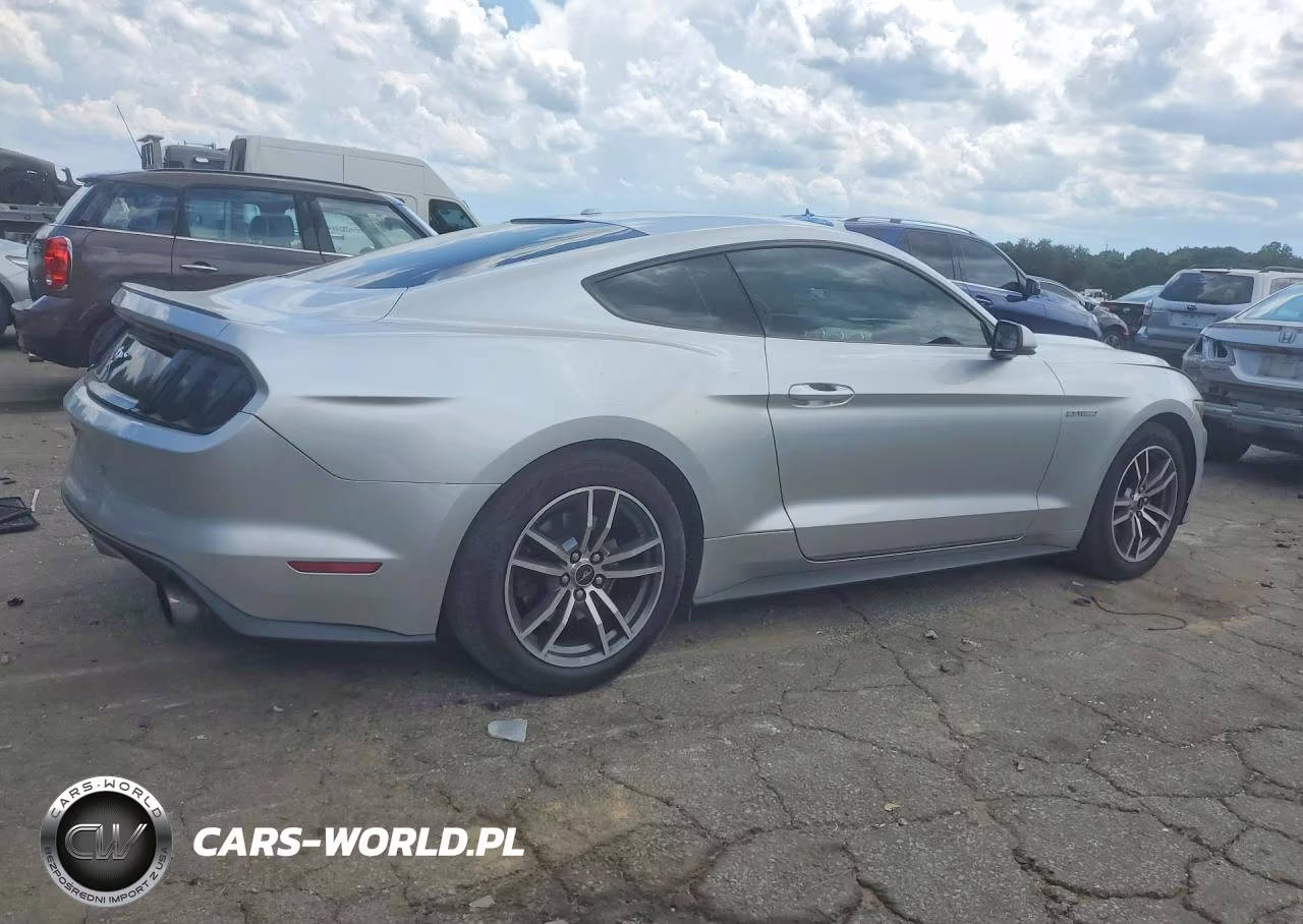 2015 Ford Mustang VIN:1FA6P8TH8F5330900 - 3