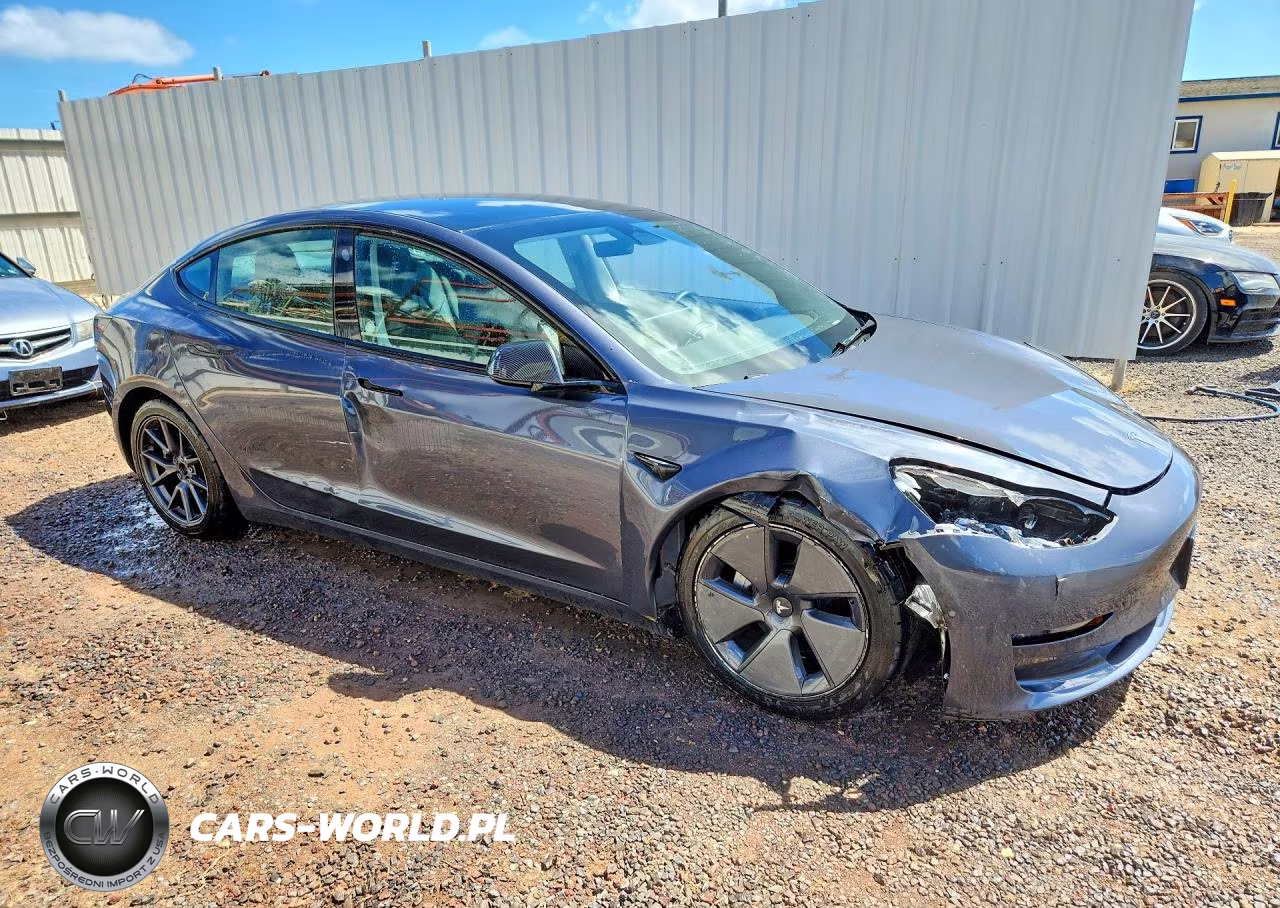 2022 Tesla Model 3 VIN:5YJ3E1EB9NF307982 - 4