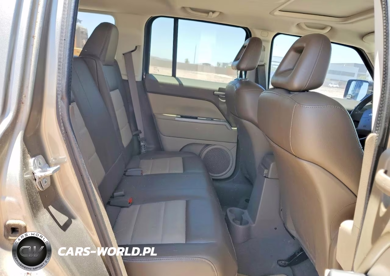2007 Jeep Patriot Limited VIN:1J8FF48W47D303559 - 10