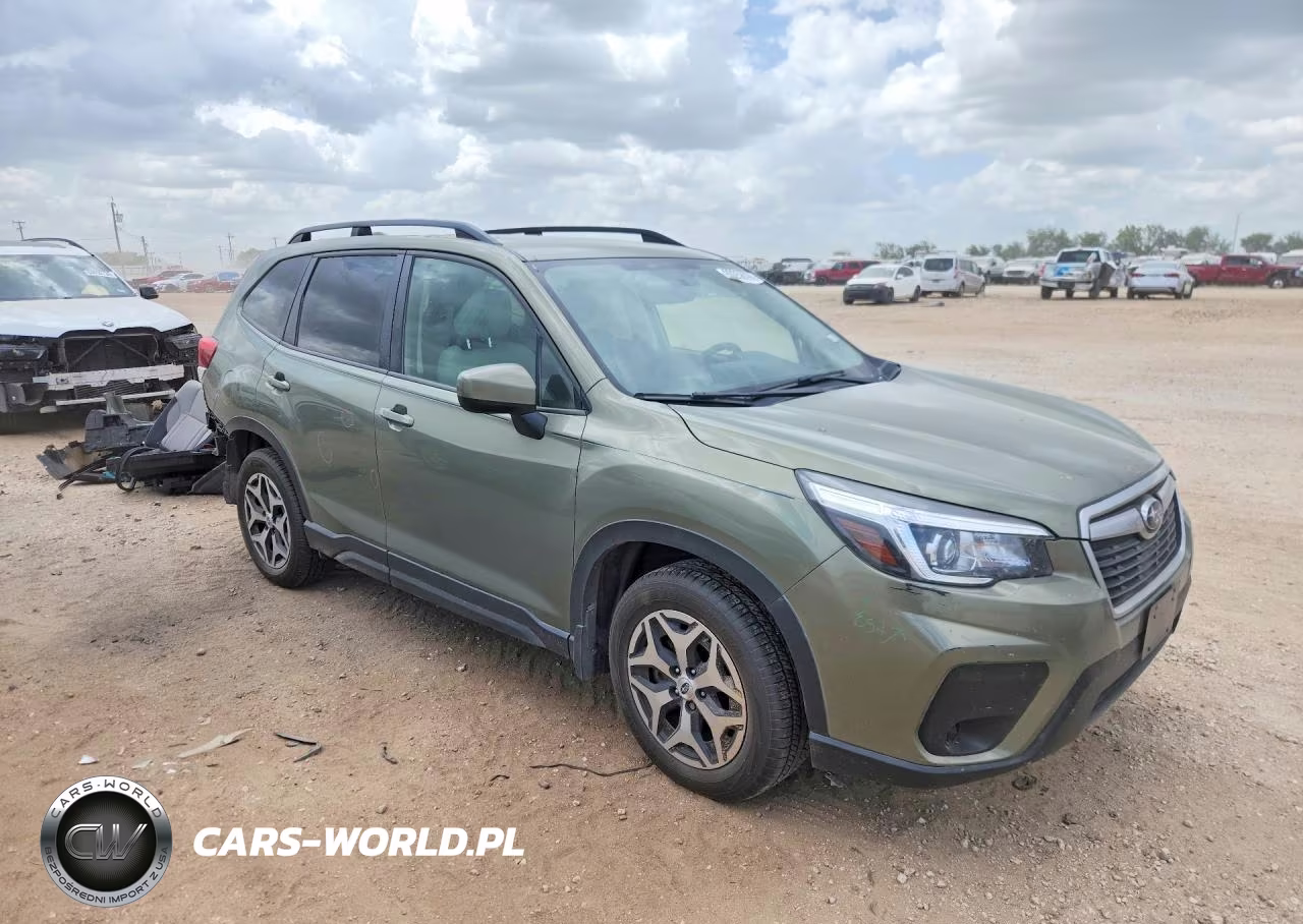 2019 Subaru Forester Premium VIN:JF2SKAGC8KH521305 - 4