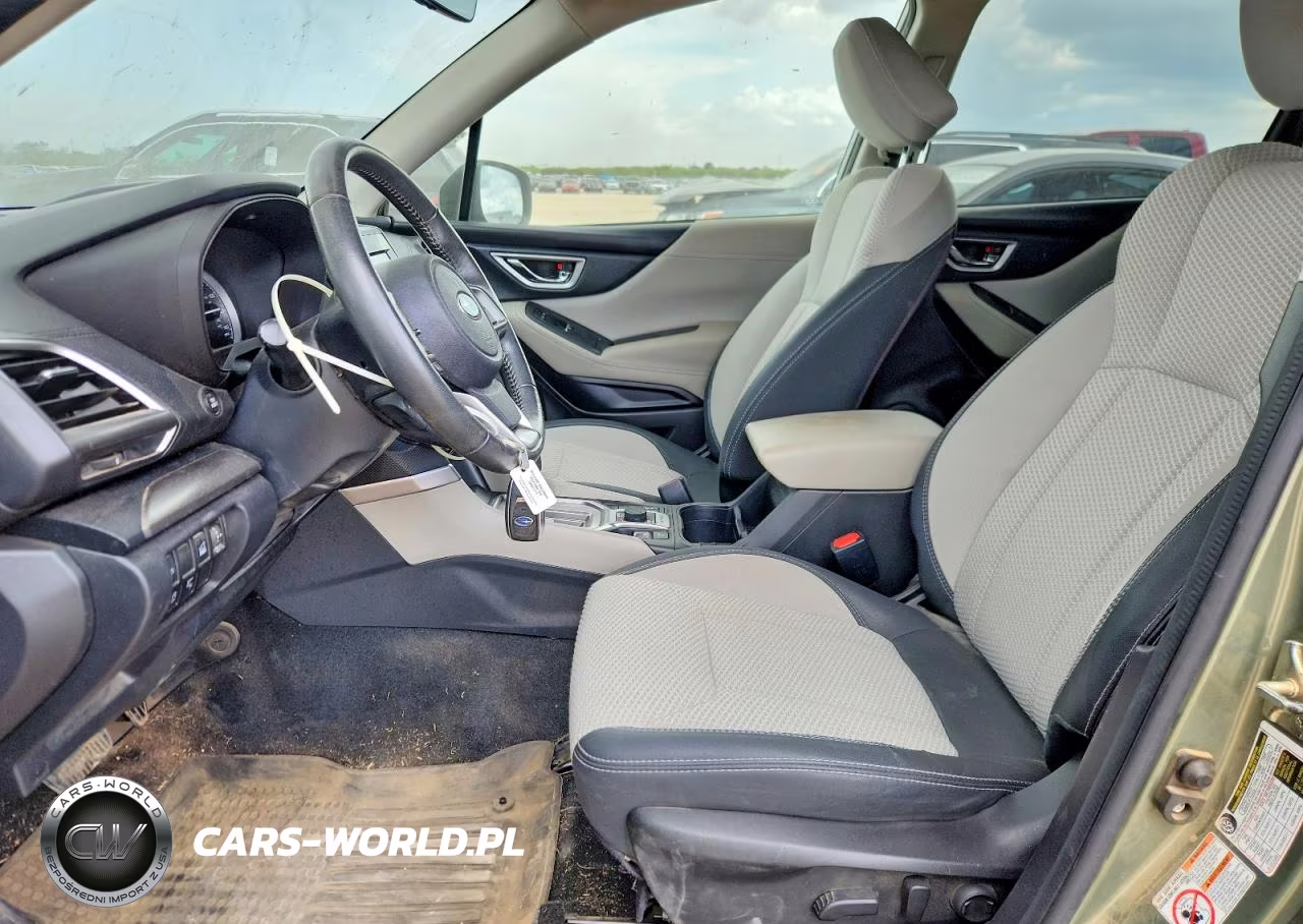 2019 Subaru Forester Premium VIN:JF2SKAGC8KH521305 - 7