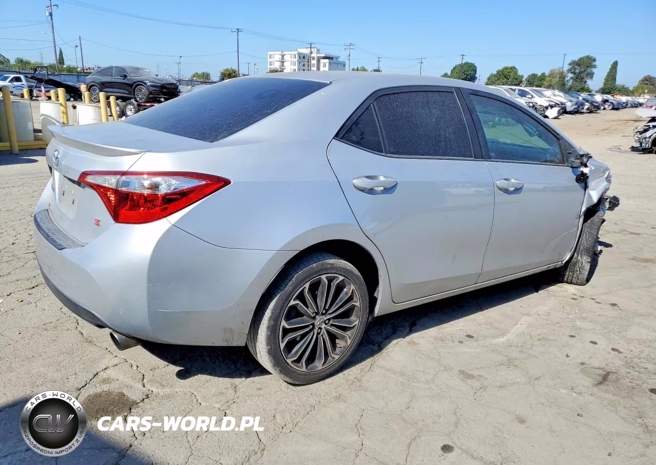 2016 Toyota Corolla S Plus VIN:5YFBURHE0GP550011 - 3