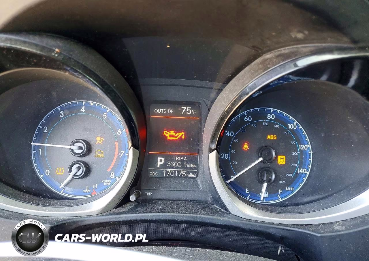 2016 Toyota Corolla S Plus VIN:5YFBURHE0GP550011 - 9