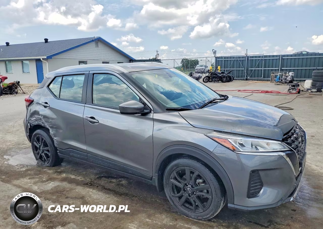 2023 Nissan Kicks Sv VIN:3N1CP5CVXPL571993 - 4