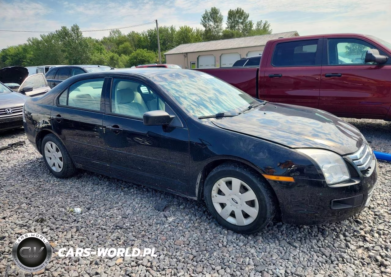 2008 Ford Fusion S VIN:3FAHP06Z48R111365 - 4